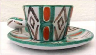 Coffee Cup Hyevre Vallauris French Majolica