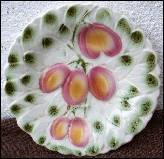 Decorative Plate Sarreguemines Plum 1950