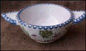 Large French Charolles Majolica Bowl no Quimper 1940
