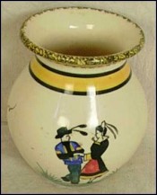 Small Vase dancers Henriot Quimper
