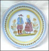 Couple of Bretons Scalloped Plate Henriot Quimper