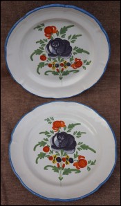 Paire of Plates Bouquet Roses St Clement Faience 19th C