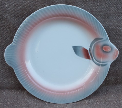 Faience Fish Shaped Plate Digoin Sarreguemines 1910