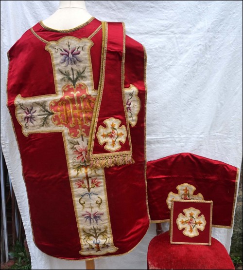 Set Chasuble Red Silk Needle Point Inlayed Stole Cover Chalice Burse 1880