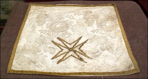 Altar Cover Chalice Damask Silk Gold Embroidery Bread