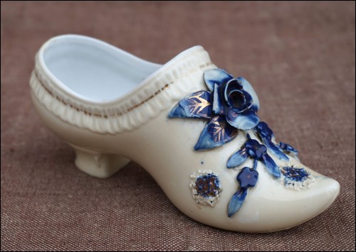 Cobalt Blue Gilt Porcelain Miniature Shoe Valentine