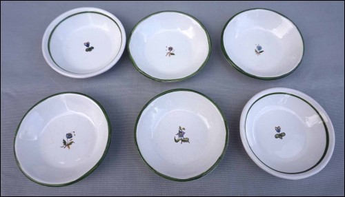 MOUSTIERS French Hand Painted Faience Set 6 Small Plates Saucers Vintage