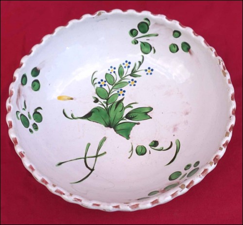 SAMADET French Hand Painted Faience Ribbed Scalloped Salad Bowl Late 19th C