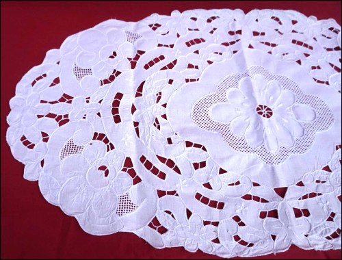 Oval Table Runner Centerpiece Embroidered Cutwork Flower 29