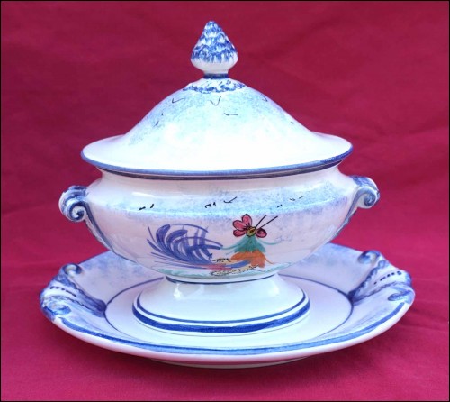 MBFA Pornic French Hand Painted Lidded Sauce Boat with Dish Rooster no Quimper