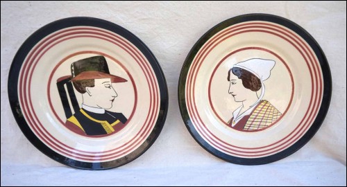 HB QUIMPER Couple of Bretons Pair Plates Faience 1940