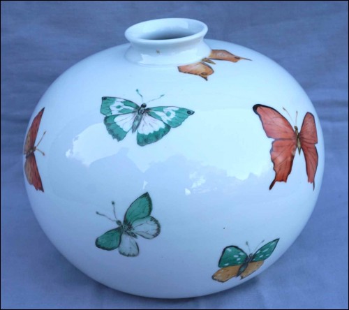 LIMOGES La Seynie Butterfly Large Ball Vase Ø 11