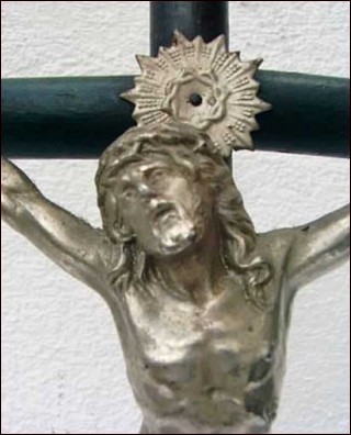 altar silver crucifix