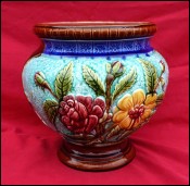 Majolica flower pot jardiniere Gustave De Bruyn late 19th century