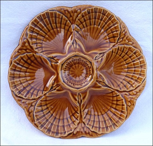 SARREGUEMINES Faience Oyster Plate Brown Vintage 1960