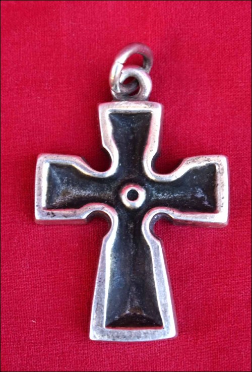 Pierre Peron Kelt Celtic Cross Pendant Sterling Silver